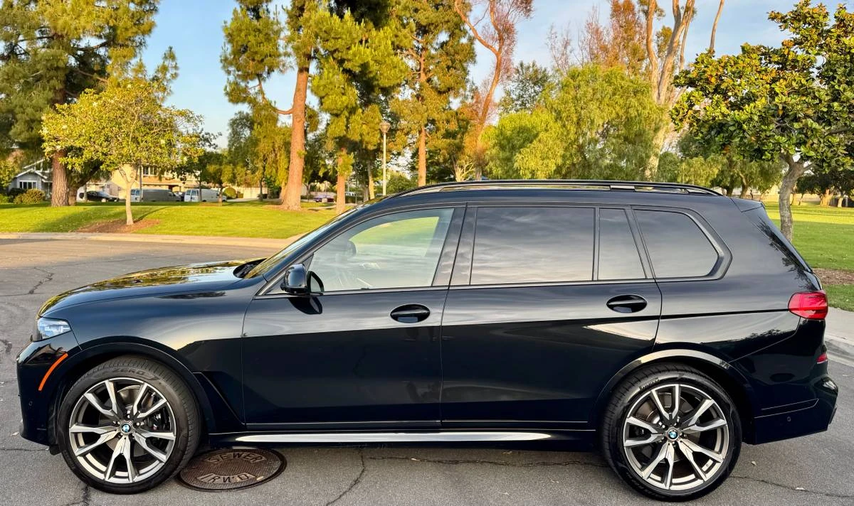 2022 BMW X7 - Image 2 of 21