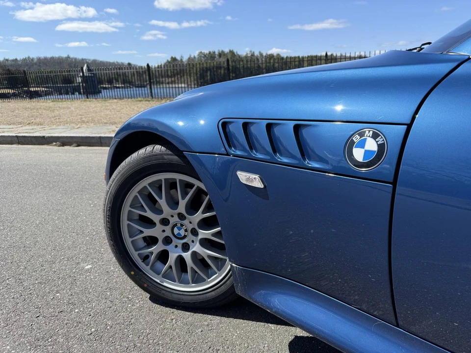 2000 BMW Z3 Roadster - Image 2 of 12
