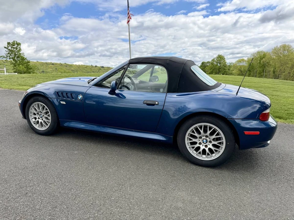2000 BMW Z3 Roadster - Image 2 of 15