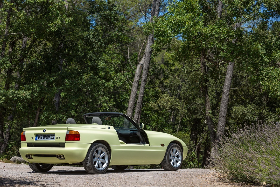 BMW Z1 - Image 2 of 31