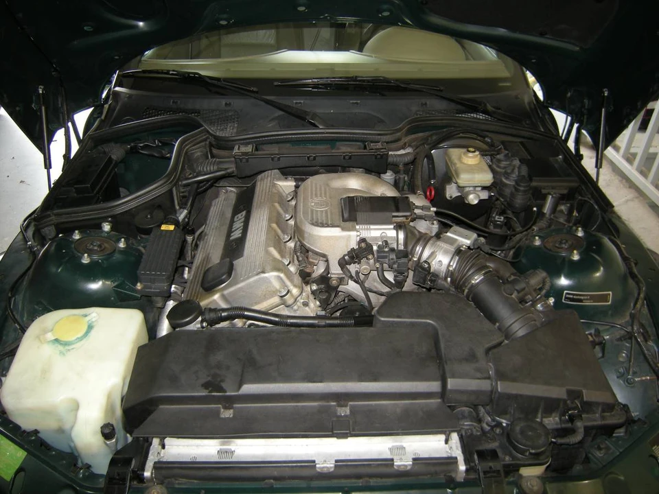 1998 BMW Z3 Roadster - Image 9 of 10