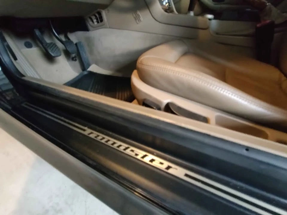 2002 BMW Z3 Roadster - Image 2 of 10