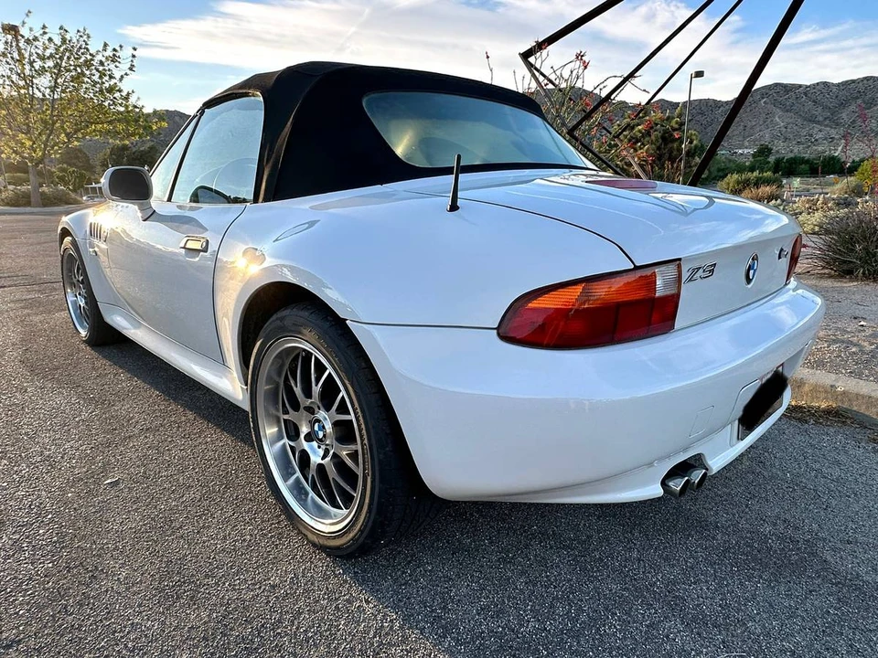 1997 BMW Z3 Roadster - Image 2 of 12