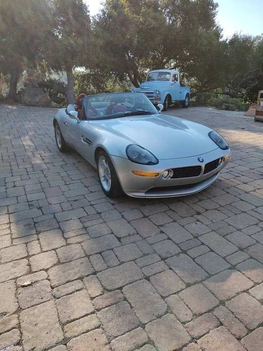 2001 BMW Z8 - Image 2 of 2