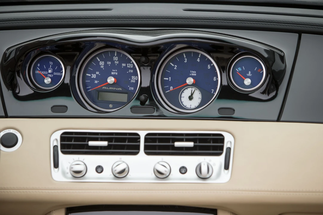 BMW Z8 - Image 9 of 31