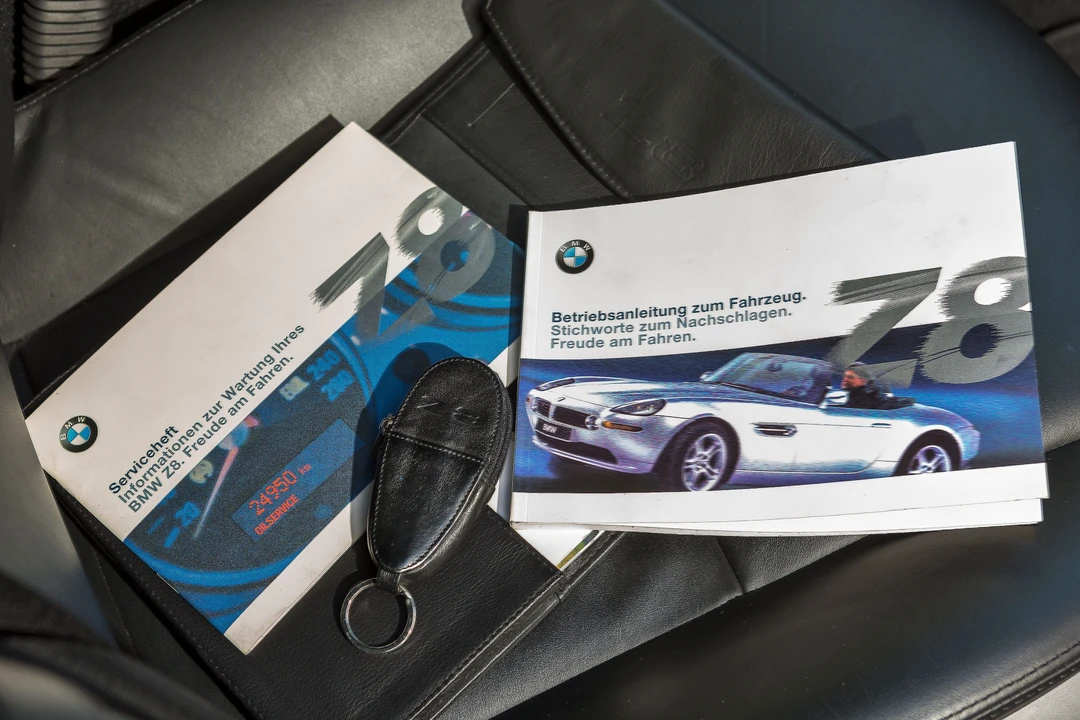 BMW Z8 - Image 28 of 30