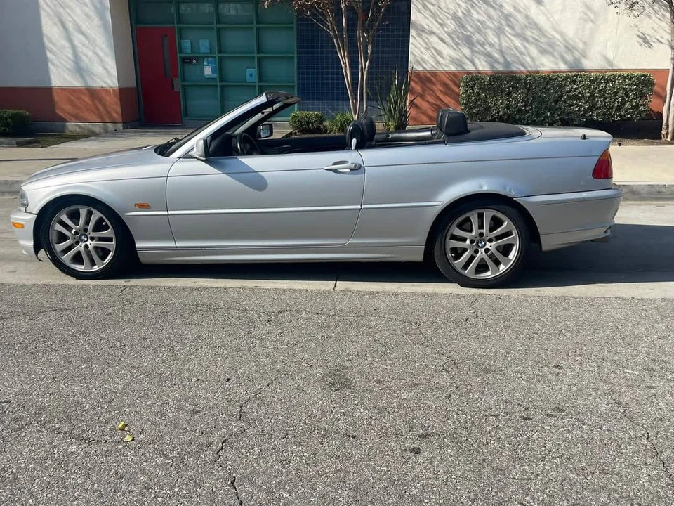 2003 BMW E46 330i & 330Ci - Image 16 of 16