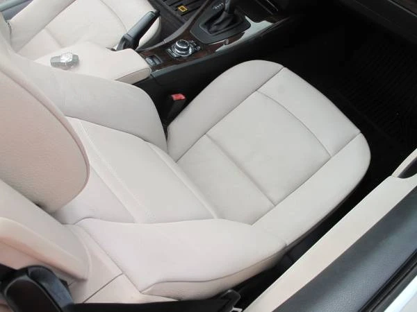 2012 BMW E93 3 Series Convertible - Image 16 of 17