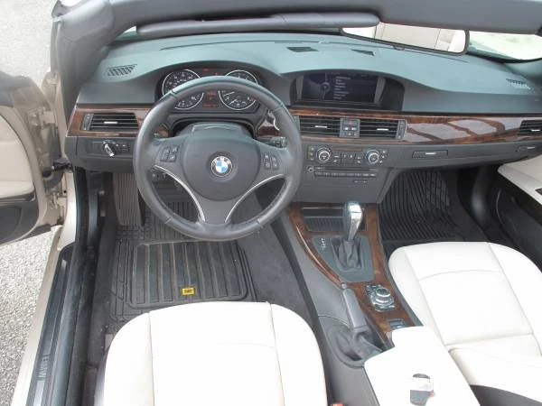 2012 BMW E93 3 Series Convertible - Image 14 of 17