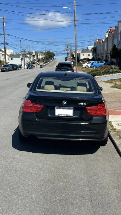 2011 BMW E90 3 Series Sedan - Image 9 of 9