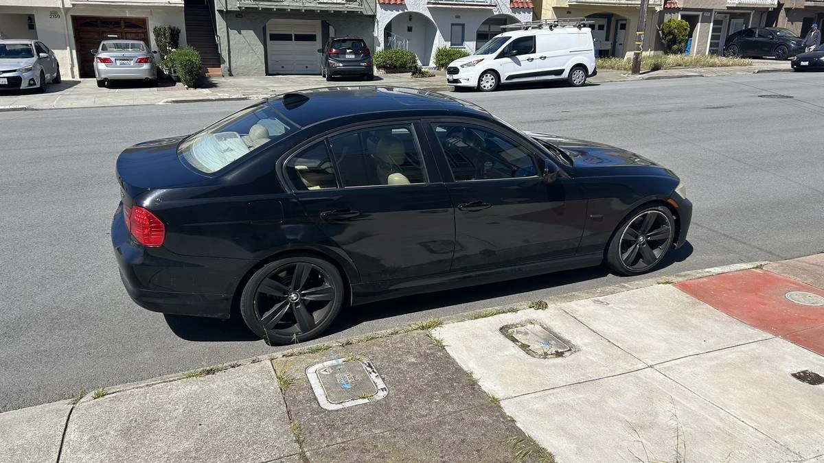 2011 BMW E90 3 Series Sedan - Image 2 of 9
