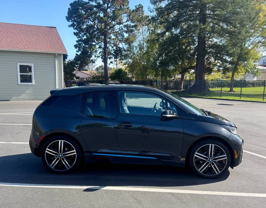2015 BMW i3 - Image 8 of 14