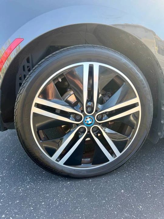 2015 BMW i3 - Image 9 of 14