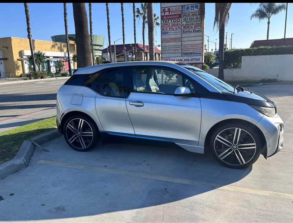 2016 BMW i3 - Image 3 of 8
