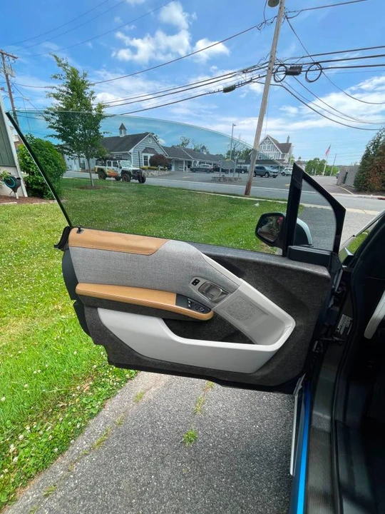 2014 BMW i3 - Image 7 of 10