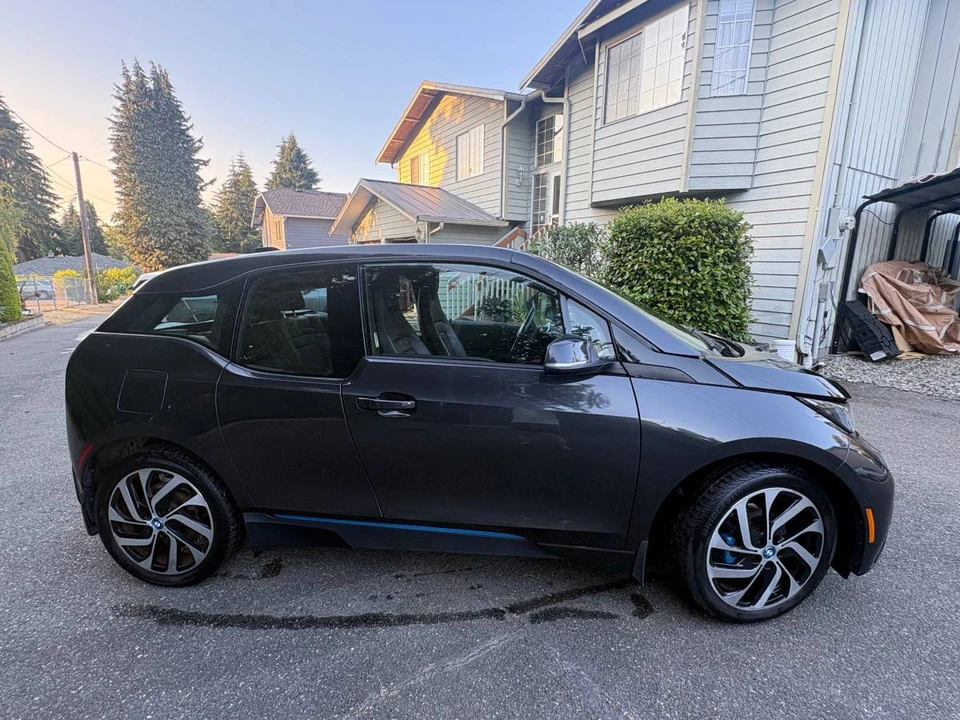 2014 BMW i3 - Image 2 of 9