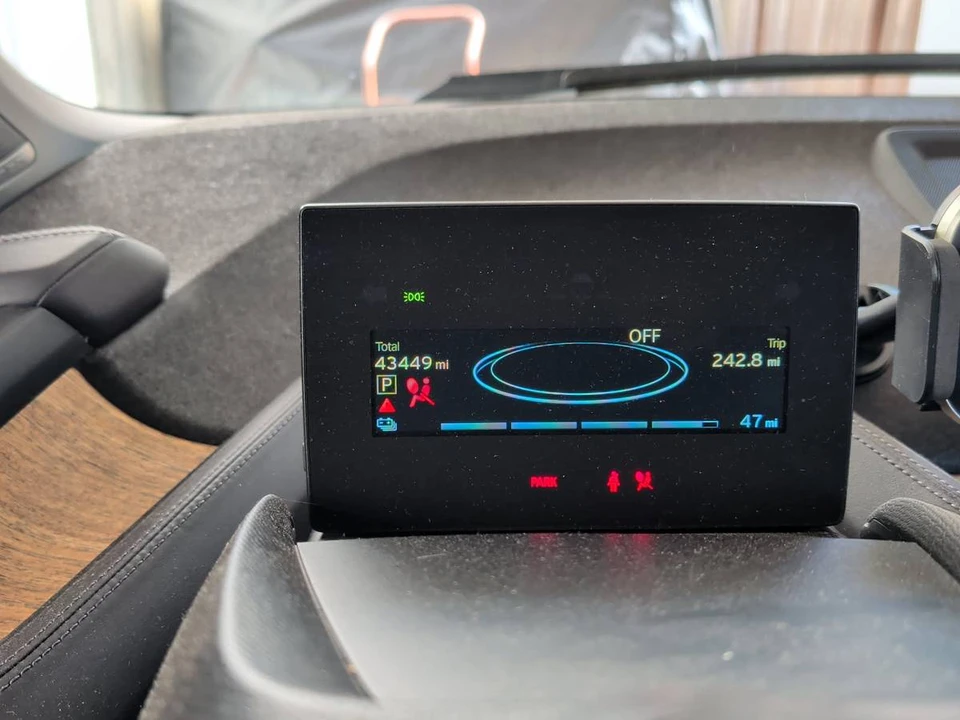 2014 BMW i3 - Image 5 of 9