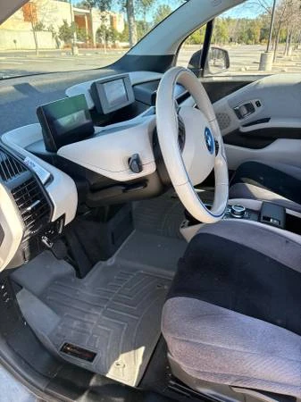 2017 BMW i3 - Image 11 of 14