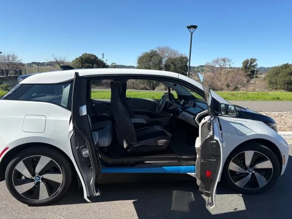 2017 BMW i3 - Image 4 of 14