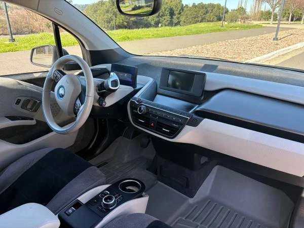 2017 BMW i3 - Image 5 of 14