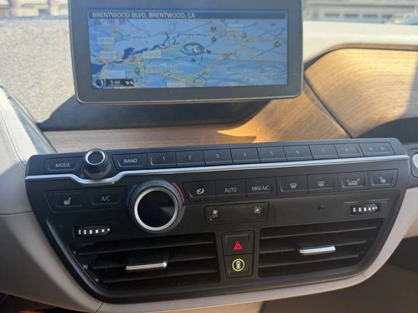 2014 BMW i3 - Image 13 of 21