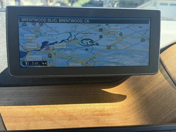 2014 BMW i3 - Image 12 of 21
