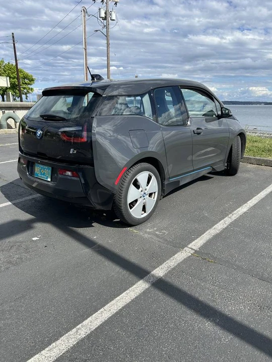 2015 BMW i3 - Image 2 of 11