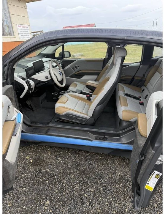 2015 BMW i3 - Image 6 of 12