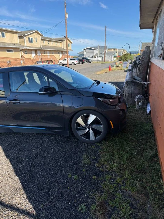 2015 BMW i3 - Image 12 of 12