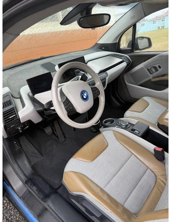 2015 BMW i3 - Image 9 of 12
