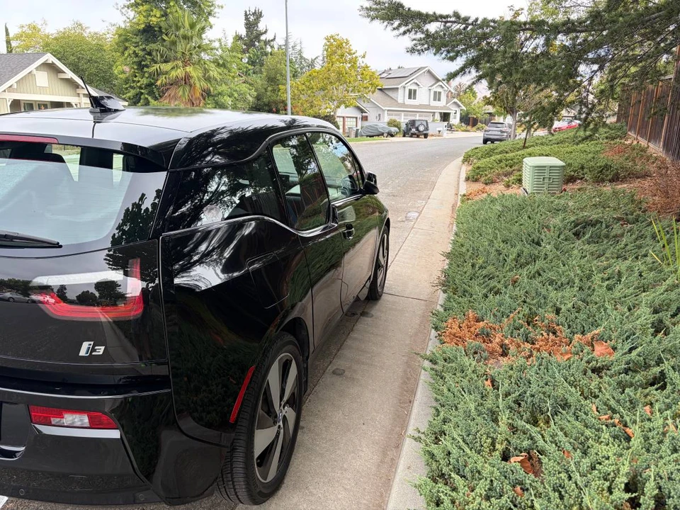 2016 BMW i3 - Image 3 of 8