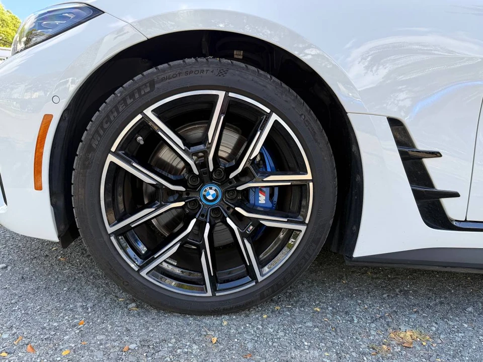 2023 BMW G26 i4 - Image 4 of 5
