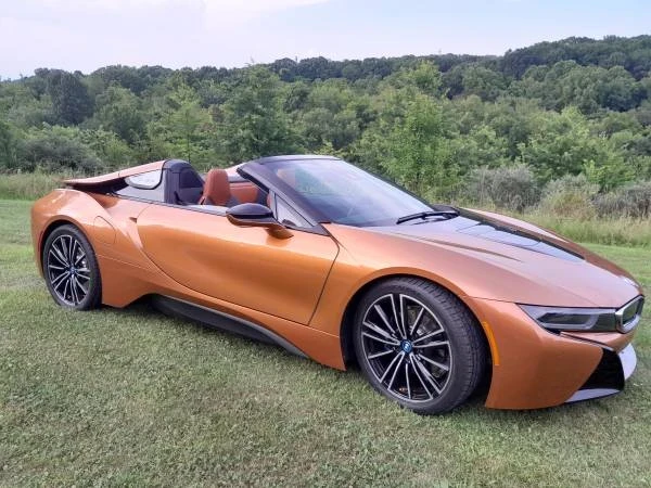 2019 BMW i8 - Image 2 of 15