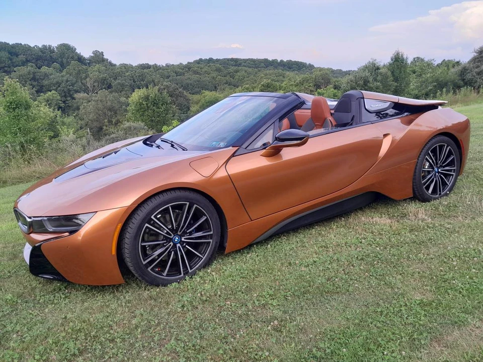 2019 BMW i8 - Image 2 of 21