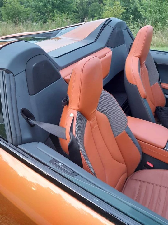 2019 BMW i8 - Image 19 of 21