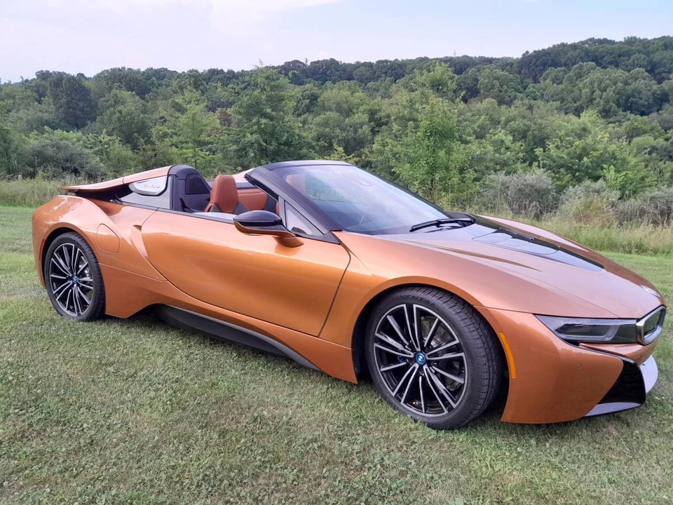 2019 BMW i8 - Image 3 of 21