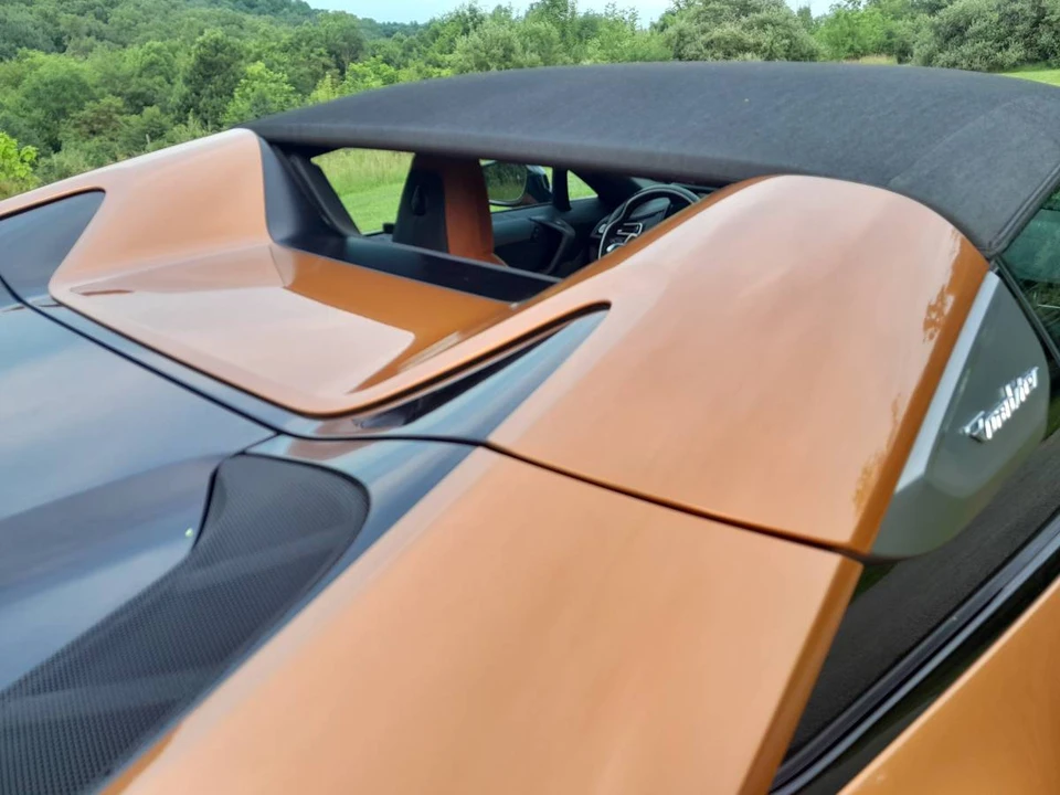 2019 BMW i8 - Image 6 of 21