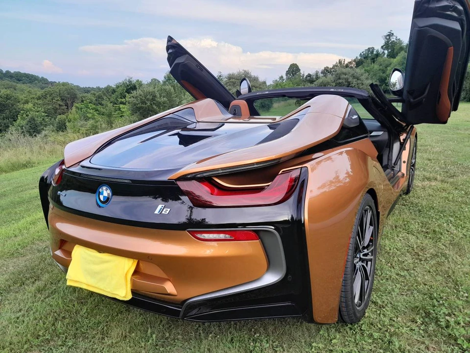 2019 BMW i8 - Image 5 of 21