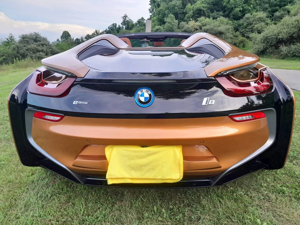 2019 BMW i8 - Image 17 of 21
