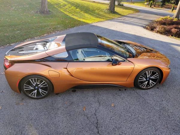 2019 BMW i8 - Image 2 of 5