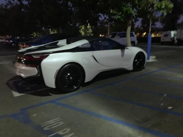 2019 BMW i8 - Image 9 of 11