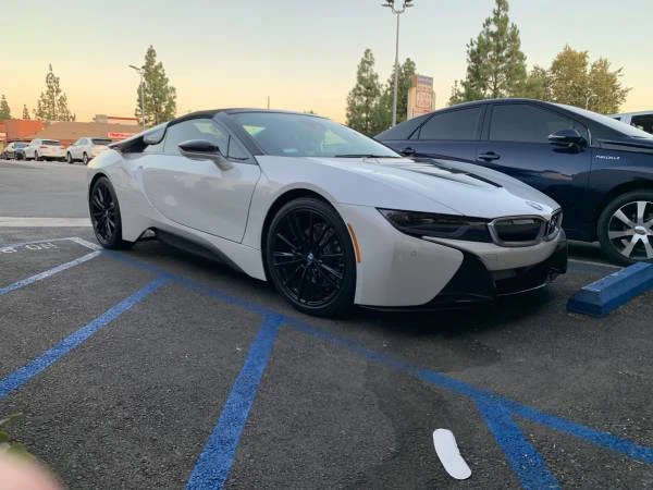 2019 BMW i8 - Image 8 of 11