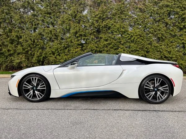 2019 BMW i8 - Image 4 of 19