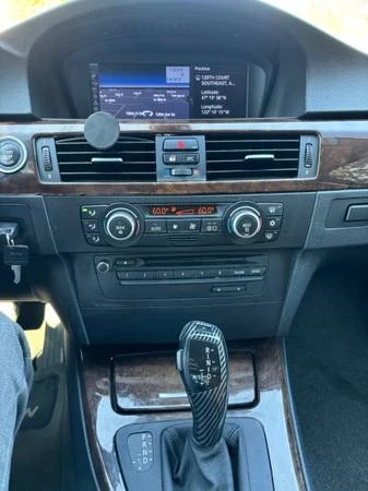 2009 BMW E90 3 Series Sedan - Image 11 of 12