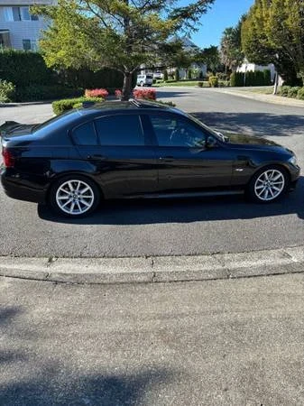 2009 BMW E90 3 Series Sedan - Image 5 of 12