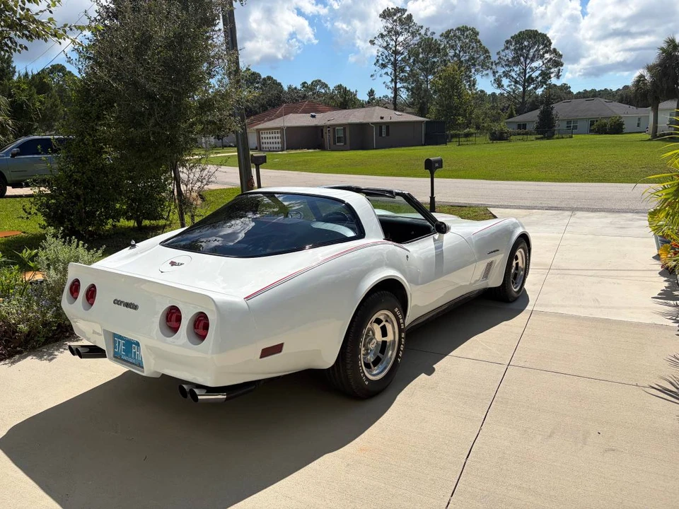 1982 Chevrolet Corvette C3 - Image 8 of 24