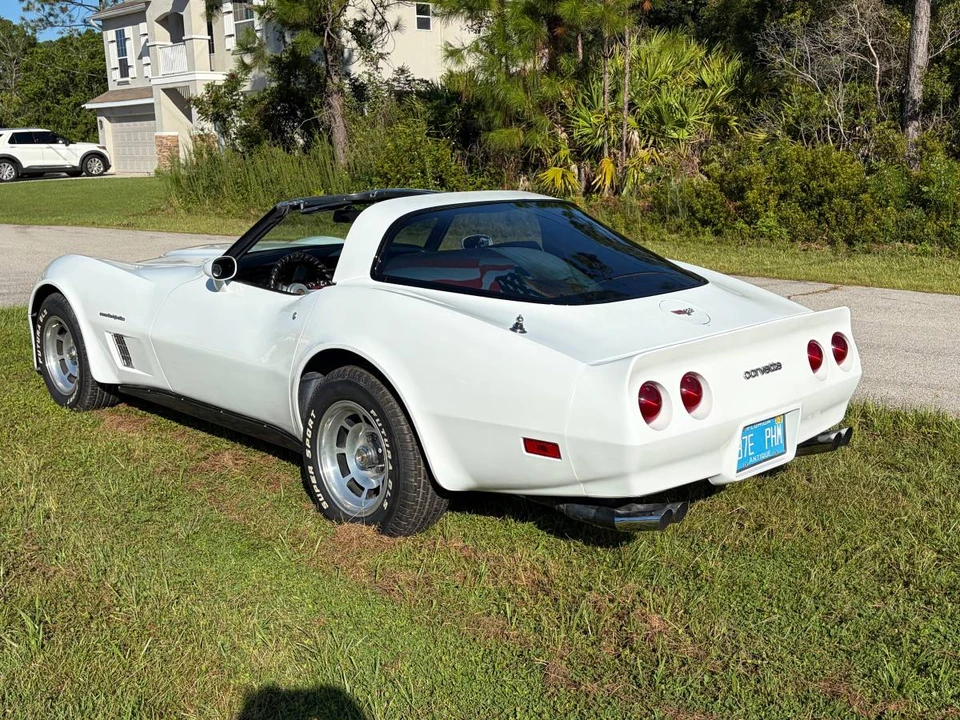 1982 Chevrolet Corvette C3 - Image 16 of 24