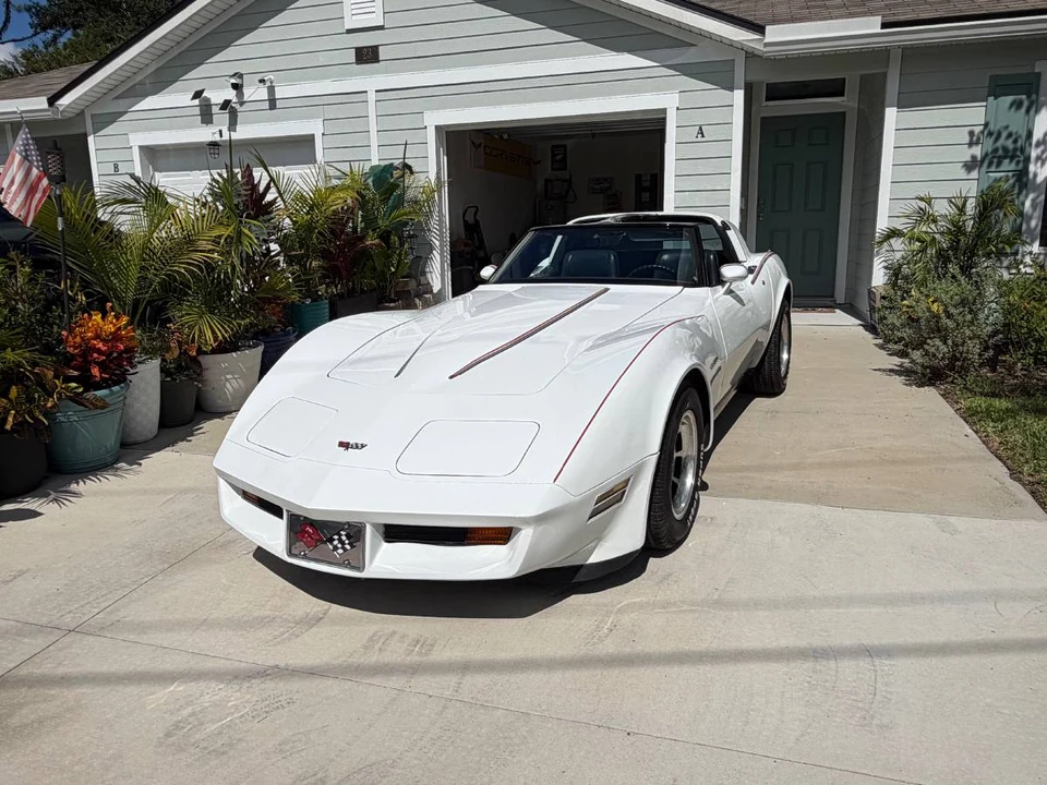 1982 Chevrolet Corvette C3 - Image 2 of 24