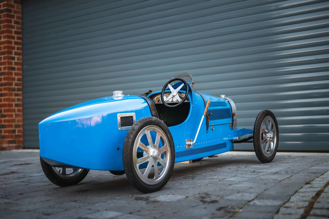Bugatti - Image 5 of 28