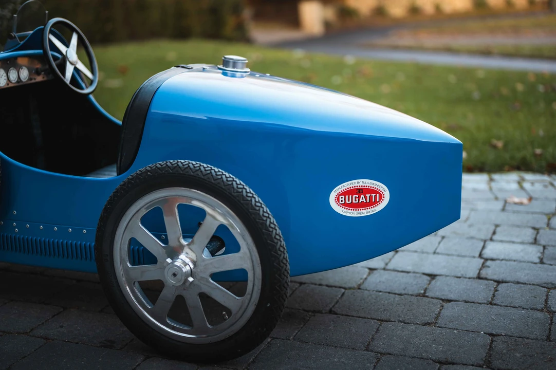 Bugatti - Image 10 of 28